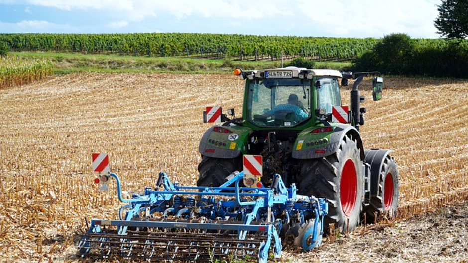 Coldiretti, crisi Iran: presentato esposto contro speculazioni su gasolio agricolo
